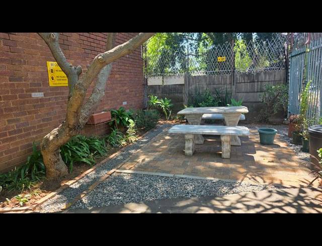 1 BEDROOM APARTMENT FOR SALE IN WEAVIND PARK